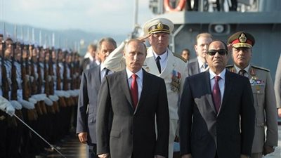 بحضور السيسي وبوتين، انطلاق العرض العسكري في الساحة الحمراء بموسكو (فيديو)