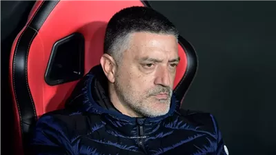 التفاصيل الكاملة لمسيرة جارسيا المرشح لقيادة الأهلي.. ساهم في تطوير ميسي وبيكيه.. ورحل الشهر الماضي عن قيادة إشبيلية