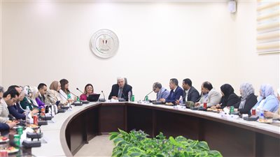 وزير التعليم العالي يؤكد أهمية تنوع الأنشطة الطلابية لذوي الإعاقة بالجامعات 