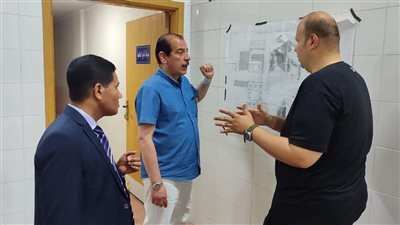 نائب وزير الصحة يشيد بأداء المنشآت الصحية بالأقصر ويحدد مهلة لتلافي السلبيات