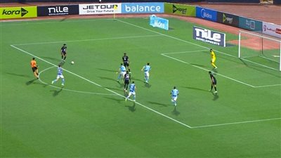 البنك الأهلي يتقدم على بيراميدز بثنائية بعد مرور 30 دقيقة 