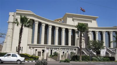 المحكمة الدستورية: تقديم طلب التفسير التشريعي من وزير العدل شرط قبوله