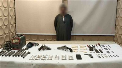 ضبط ورشة لتصنيع الأسلحة النارية داخل شقة في بدر