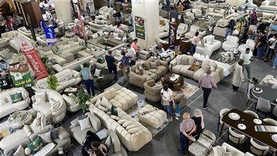  دمياط في قلب القاهرة، إقبال جماهيري وثقة متزايدة بمعرض الأثاث في مدينة نصر (فيديو)