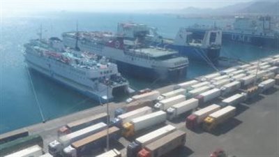 تداول 15 ألف طن و946 شاحنة بضائع عامة ومتنوعة بموانئ البحر الأحمر