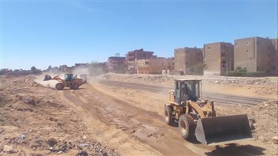 إعادة فتح طريق قرية جمال عبد الناصر بمركز فايد في الإسماعيلية (صور)