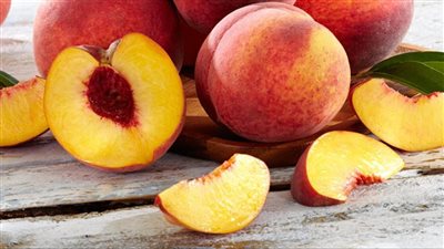 فوائد الخوخ.. سر من أسرار شباب بشرتك وصحة قلبك