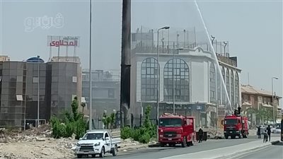 أول صور للسيطرة على حريق برج شبكات خلف معهد الأورام بالتجمع 