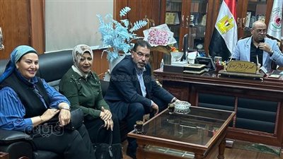 وكيل التعليم بالدقهلية يناقش التوسع في تدريس اللغات الثانية (صور)