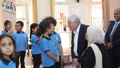 مستشار رئيس الجمهورية يتفقد مدرستي 
