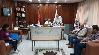 وكيل الصحة الشرقية يناقش تعزيز الاحتياجات والمخصصات المالية 