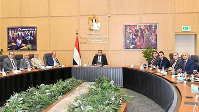 وزير الإسكان يعقد اجتماعًا لمتابعة مشروع تطوير موقع التجلي الأعظم