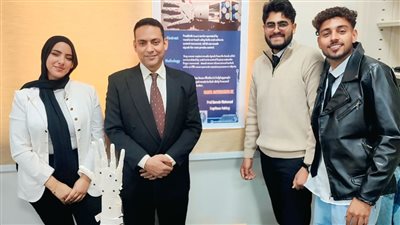 طلاب جامعة أسيوط الجديدة التكنولوجية ينجحون في تصميم يد صناعية للمبتورين