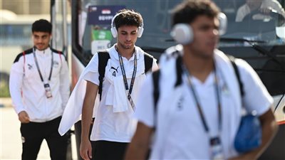 شاهد، لحظة وصول حافلة منتخب مصر للشباب لملعب السويس الجديد