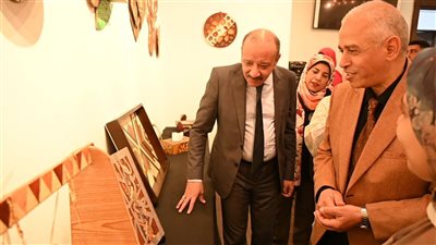 افتتاح معرض