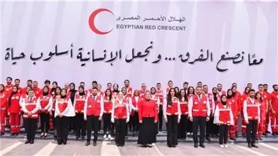  قرينة السيسي تشيد بجهود الهلال الأحمر في مواجهة عاصفة الإسكندرية