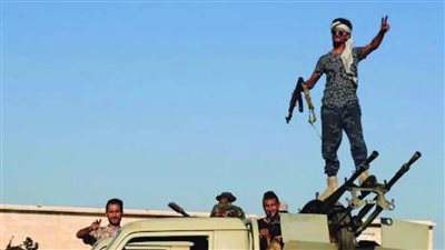 ليبيا تعود للحرب الأهلية، ميليشيات تحاصر طرابلس وتحذير للمواطنين بعدم الخروج من المنازل (فيديو)