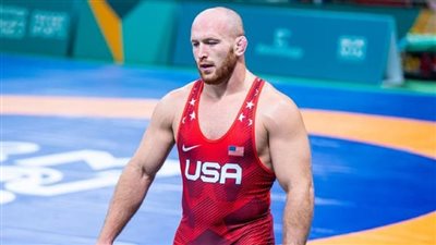 القبض على البطل الأولمبي كايل سنايدر بتهمة 