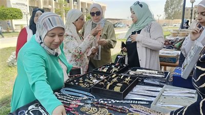 بمعروضات صديقة للبيئة، طب القناة تستضيف معرض قومي المرأة بالإسماعيلية (صور)