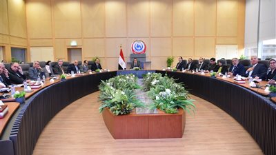 وزير الصحة يترأس أول اجتماعات اللجنة العليا لوضع استراتيجية شاملة لسلامة المرضى