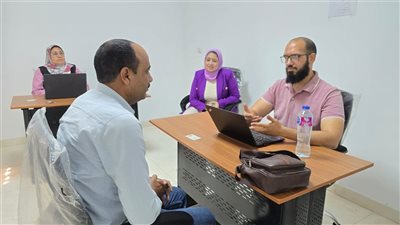 جبران يعلن بدء اختبارات المرشحين لفرص عمل بالرياض (صور)