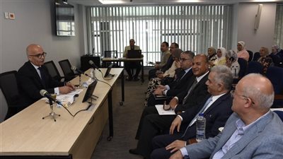 رئيس جامعة عين شمس يترأس الجلسة الثامنة لمجلس شئون التعليم والطلاب