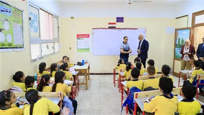 وزير التعليم في زيارة مفاجئة لثلاث مدارس بالجيزة