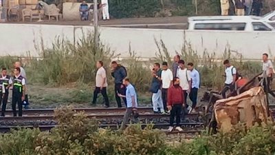 مصرع طالب صدمه قطار أثناء عبوره المزلقان بالمنيا