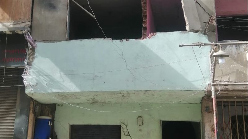 سقوط حائط منزل بشرا