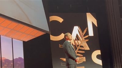  ليوناردو دي كابريو يتلقي ترحيبا خاصا في حفل افتتاح مهرجان كان (فيديو)