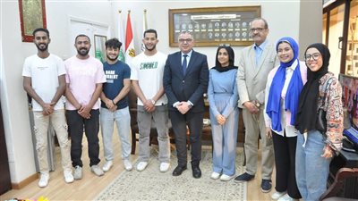 عميد تجارة عين شمس يوجه بدمج طلاب ذوي الإعاقة بالأنشطة 