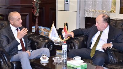 محافظ الأقصر يستقبل السفير الأرجنتيني لبحث تعزيز التعاون السياحي (صور)