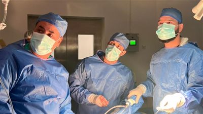 جراحة ناجحة لإنقاذ طفل يعاني من انسداد بالحالب في مستشفى الجمهورية التعليمي