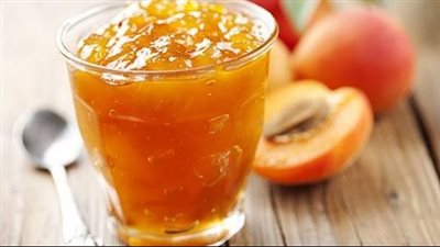 طريقة عمل مربى المشمش في خطوات بسيطة وأحلى من الجاهزة 