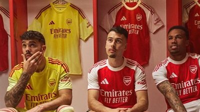 آرسنال يكشف عن قميص الموسم الجديد 2025-2026 (صور)