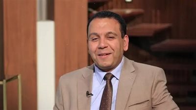 خبير تربوي يكشف مميزات وتحديات إدراج مادة الذكاء الاصطناعي في المناهج الدراسية