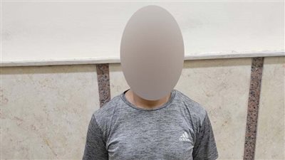 ضبط بائع تحرش بسيدة أجنبية في الدرب الأحمر