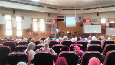 تعليم الوادي الجديد ينظم قوافل مجانية لطلاب الثانوية العامة (فيديو)