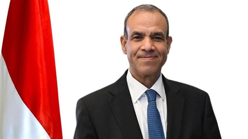 الدكتور بدر عبد العاطي