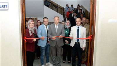 رئيس جامعة المنصورة يفتتح مجمع الاختبارات الإلكترونية بكلية التجارة