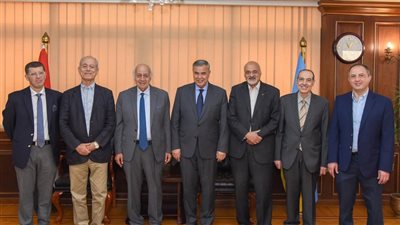 محافظ الإسكندرية يشهد ندوة توعوية موسعة حول الوقاية والعلاج 