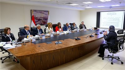 وزيرة التنمية المحلية: الانتهاء من مقابلات المتقدمين للوظائف القيادية خلال الأسبوع المقبل 