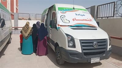 قوافل حياة كريمة الطبية تجوب قرى الفرافرة وتقدم خدماتها المتكاملة لـ871 مواطنًا بالوادي الجديد