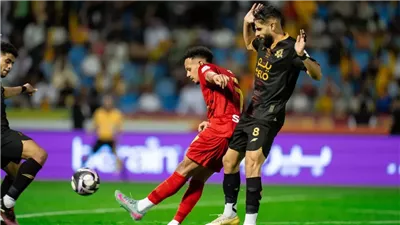 الوحدة يقترب من الهبوط بعد خسارته أمام القادسية 3-1 بالدوري السعودي