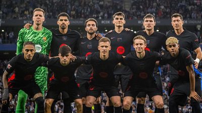 فليك يعلن قائمة برشلونة لمواجهة فياريال في الدوري الإسباني 