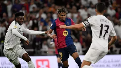 ريال مدريد يهنئ برشلونة بلقب الليجا