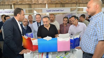 محافظ أسيوط يفتتح المعرض الأول لبيع المستلزمات الطبية بأسعار مخفضة (صور) 