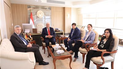 وزير التعليم العالي يبحث سبل تعزيز التعاون مع سفير ألمانيا 