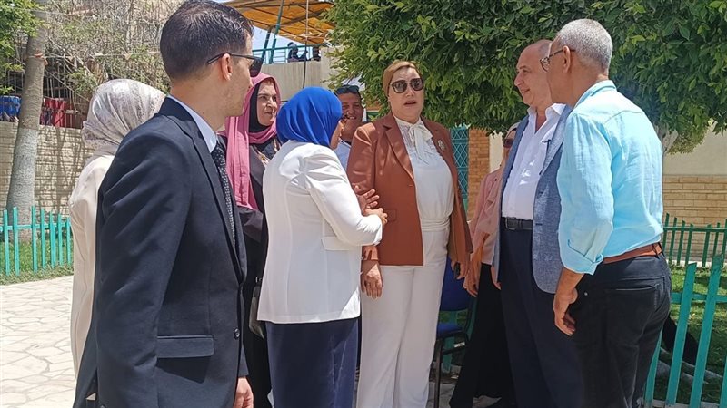 وفد مجلس الأمومة