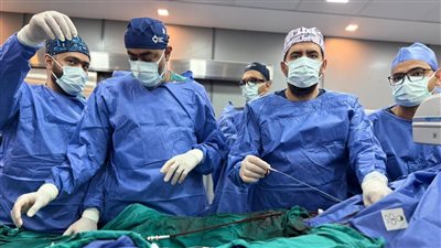 مستشفى المبرة تنجح في زرع صمام أورطي بتقنية التافي لمريضة سبعينية